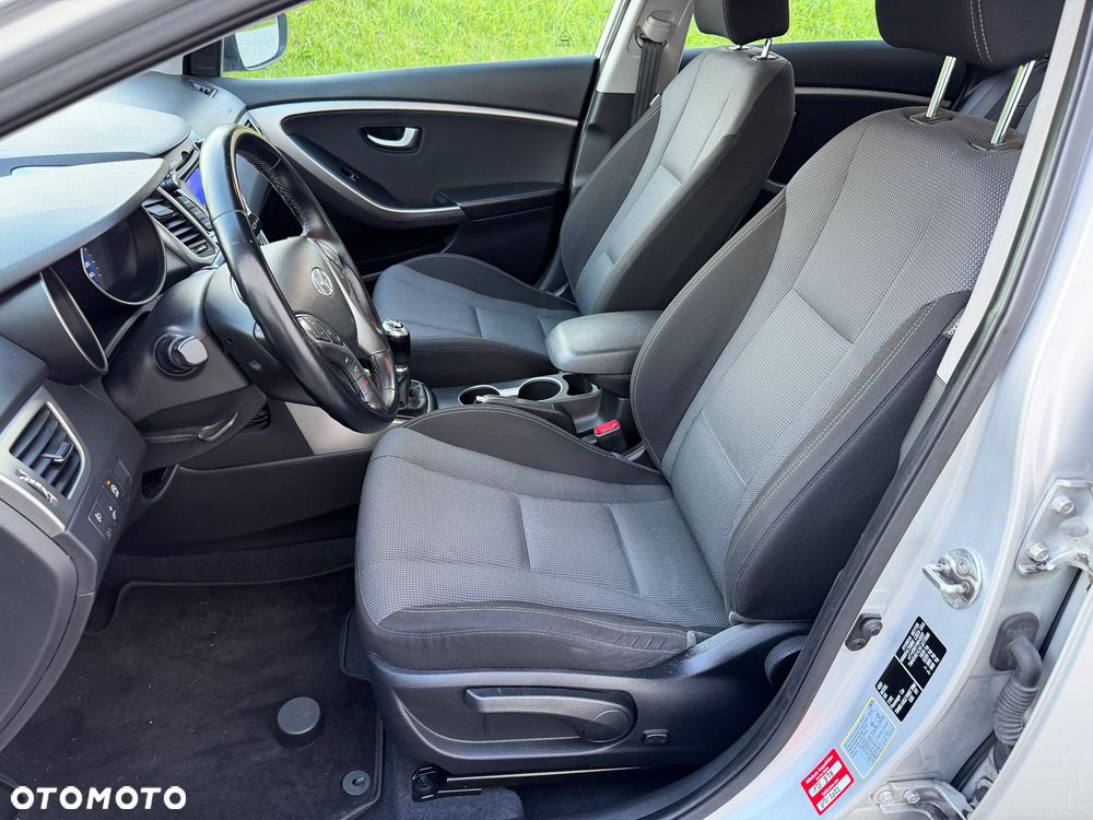 Hyundai i30 - 29