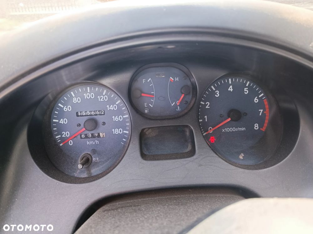Toyota RAV4 2.0 - 7