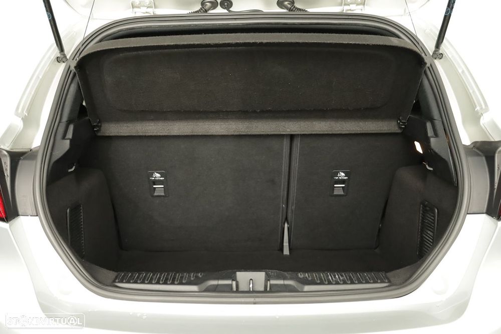 Ford Fiesta 1.0 EcoBoost ST-Line X - 24