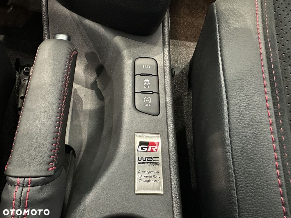 Toyota Yaris GR 1.6 Dynamic - 16