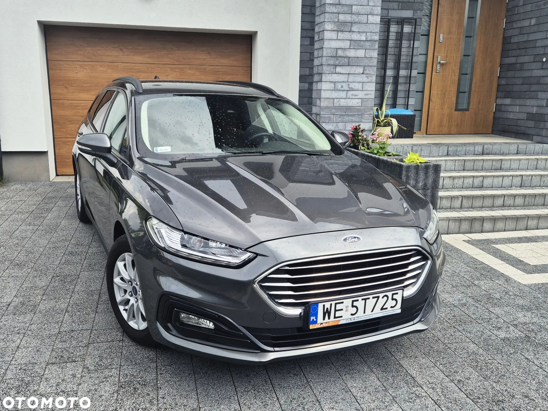 Ford Mondeo 2.0 Hybrid Titanium - 1