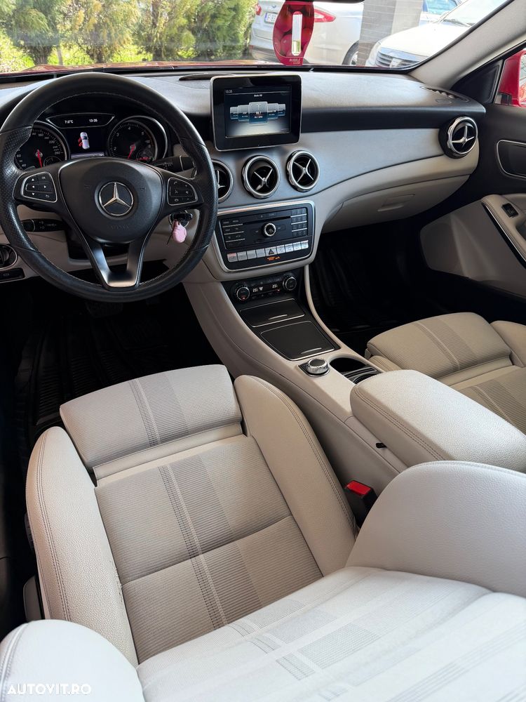 Mercedes-Benz GLA 200 d 4MATIC Aut. - 18