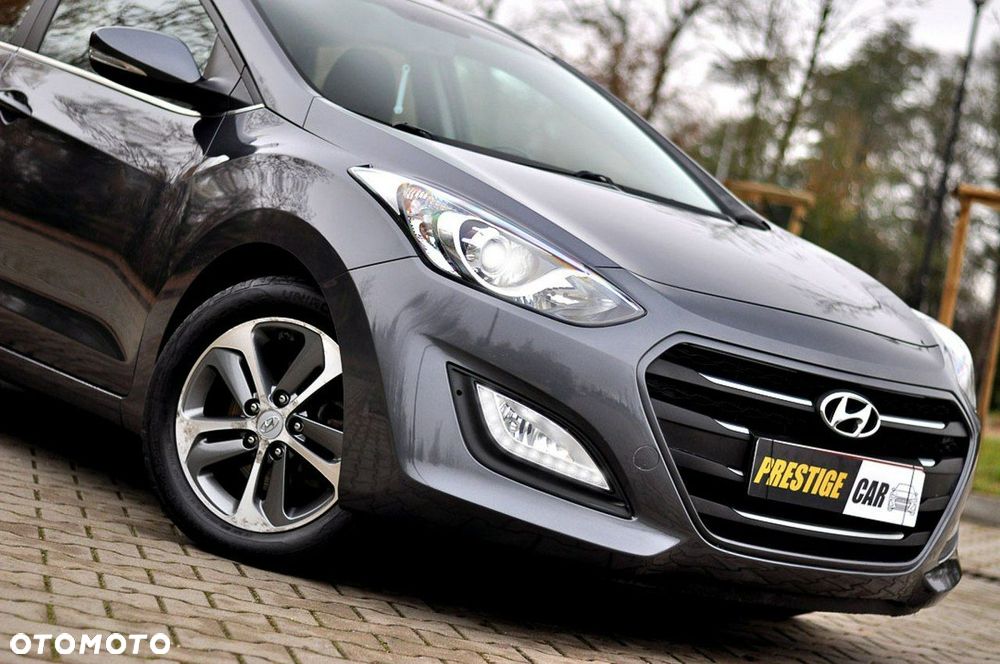 Hyundai i30 1.6 CRDi BlueDrive Premium - 15