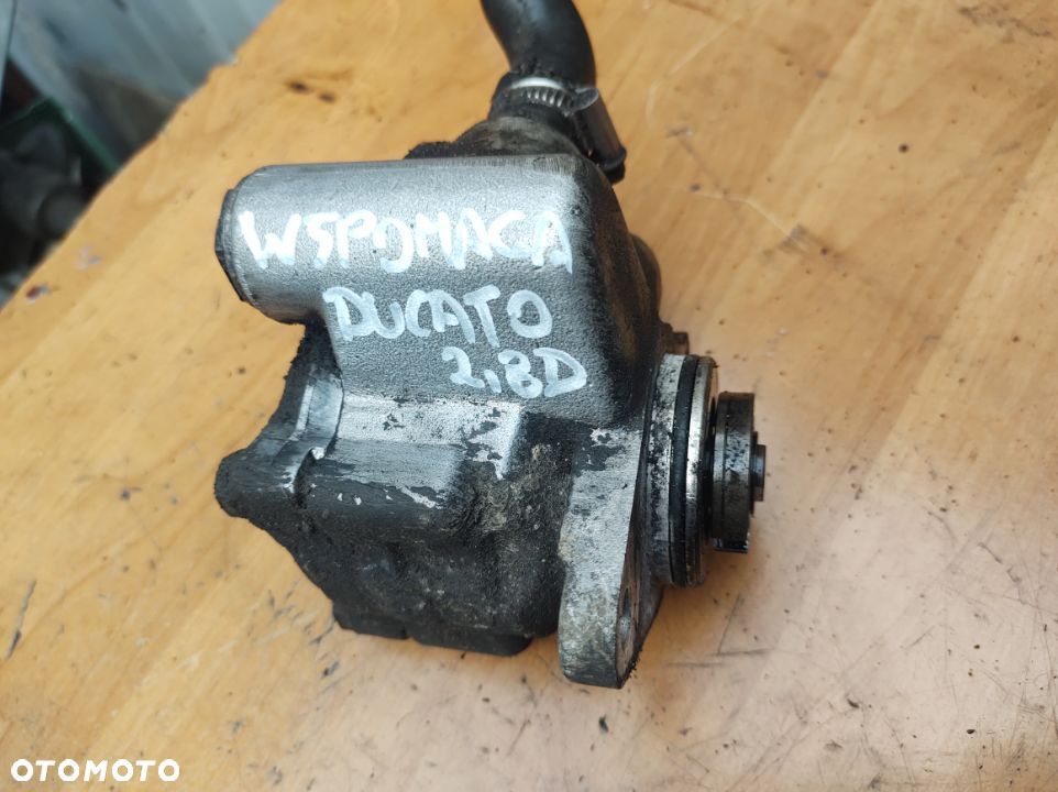 IVECO DAILY FIAT DUCATO master jumper boxer 2,5d 2,8d 2,5tdi  2,8htd hdi pompa wspomagania pompa vacum - 2