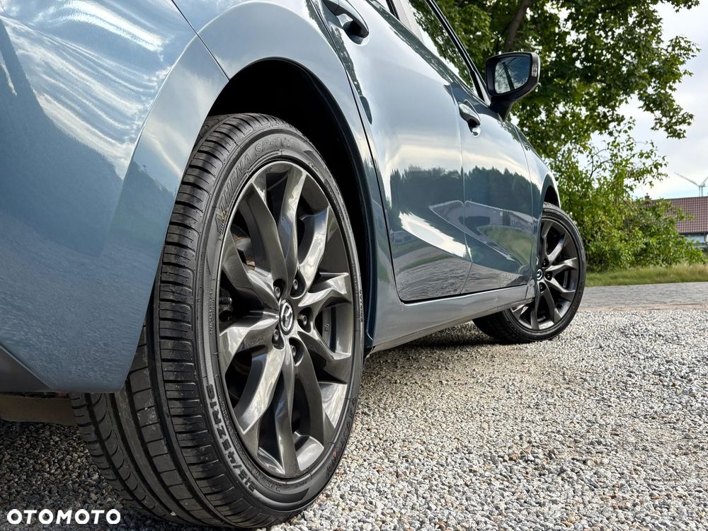 Mazda 3 SKYACTIV-G 120 NAKAMA - 28