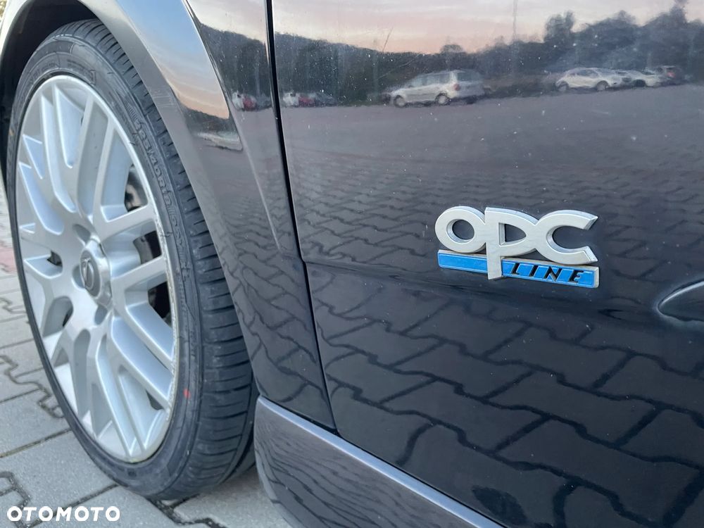 Opel Astra GTC 1.8 - 17