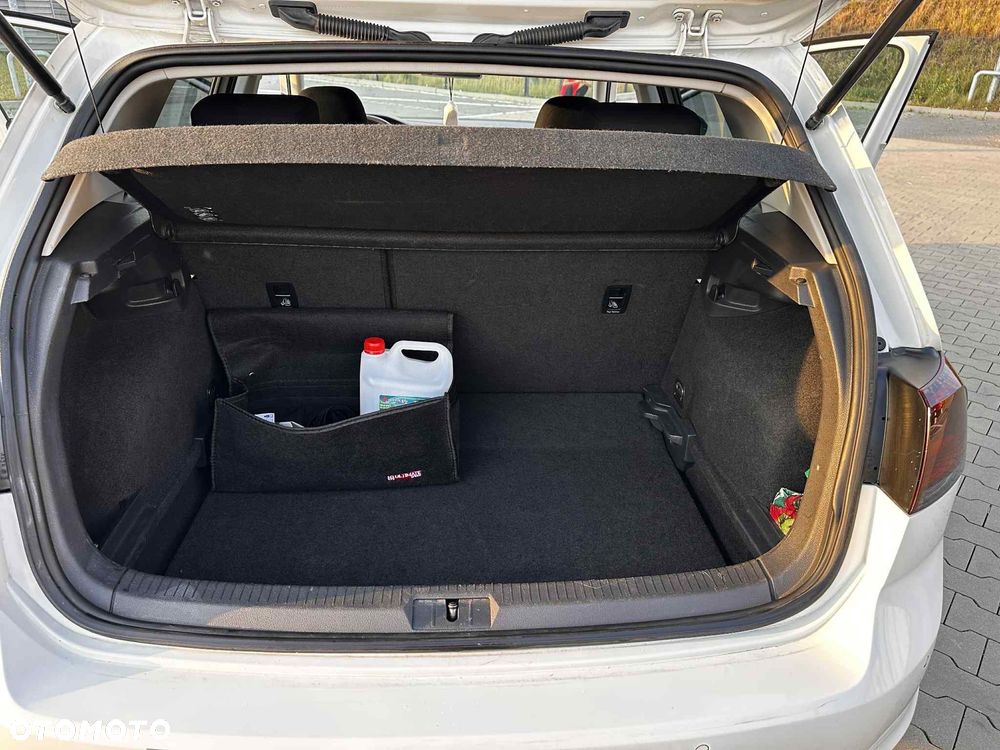 Volkswagen Golf VII 1.6 TDI BMT Comfortline - 19