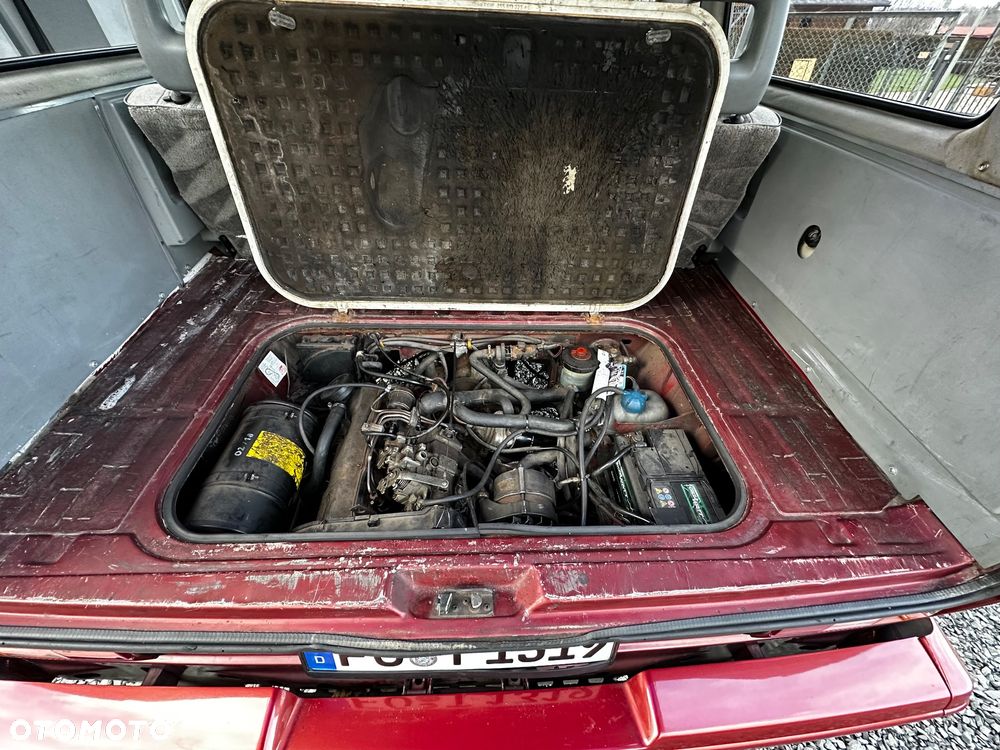 Volkswagen Multivan - 15