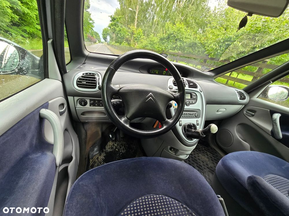 Citroën Xsara Picasso 1.6 HDi Exclusive - 28