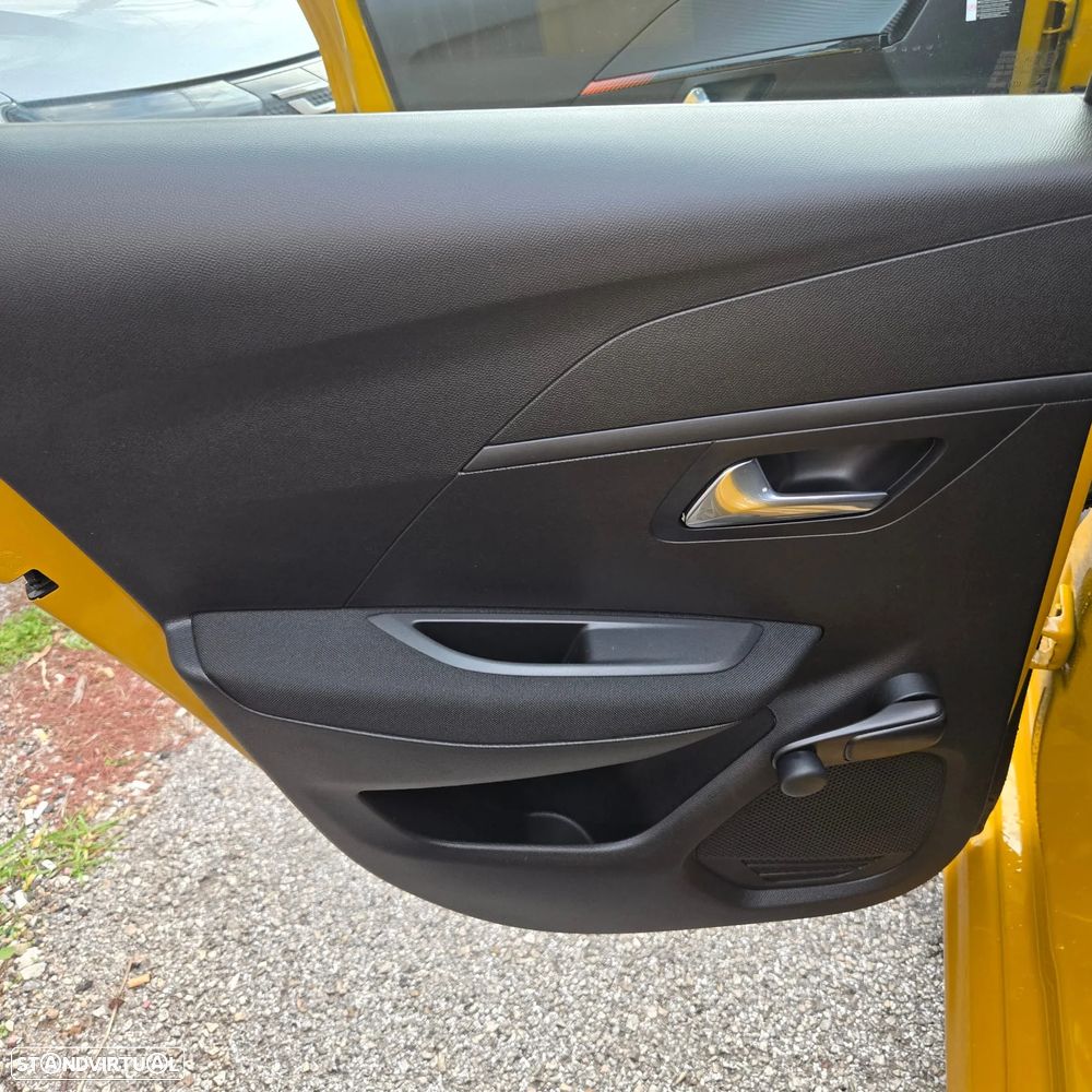 Peugeot e-208 Active Pack - 27