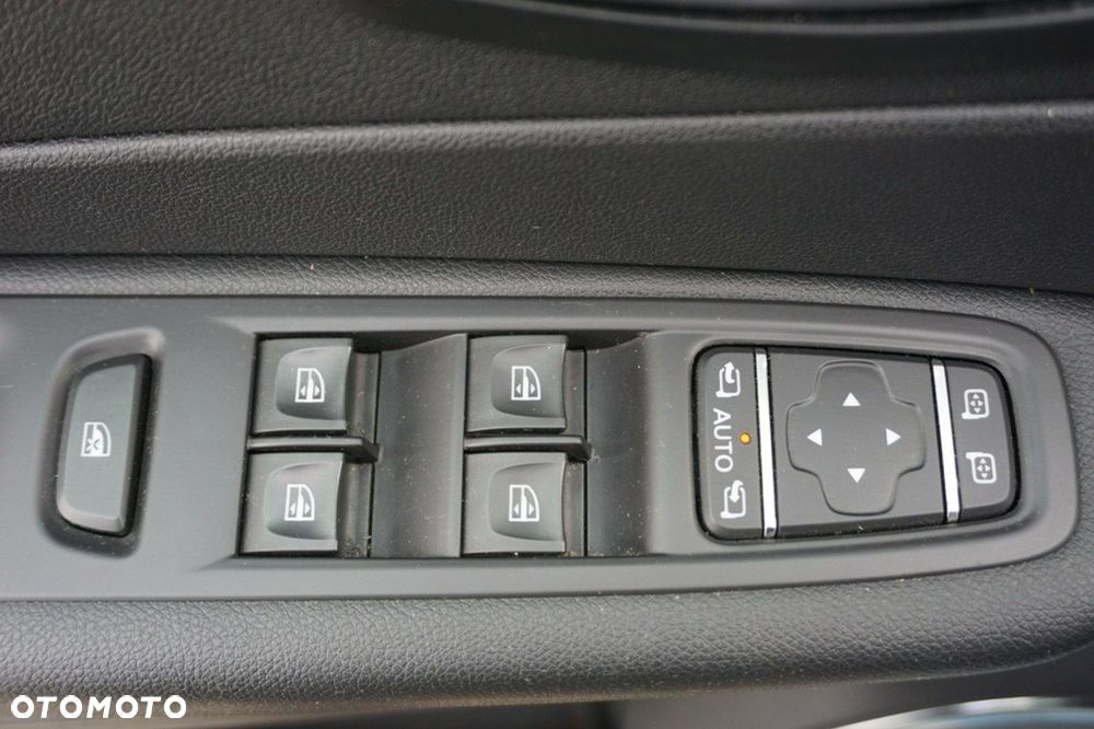 Renault Captur - 14