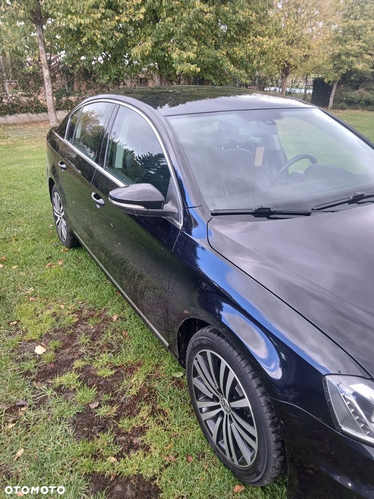 Volkswagen Passat - 2