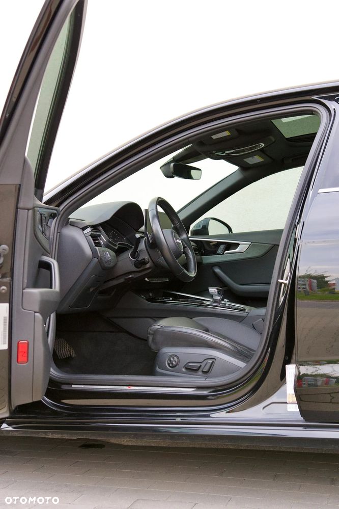 Audi A4 Limousine - 15
