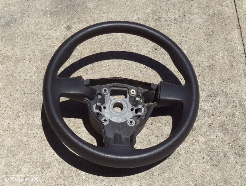 Volante Seat Ibiza ano 2007 em muito bom estado - 4