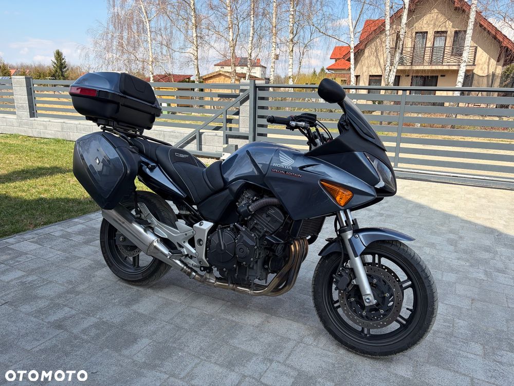 Honda CBF - 3
