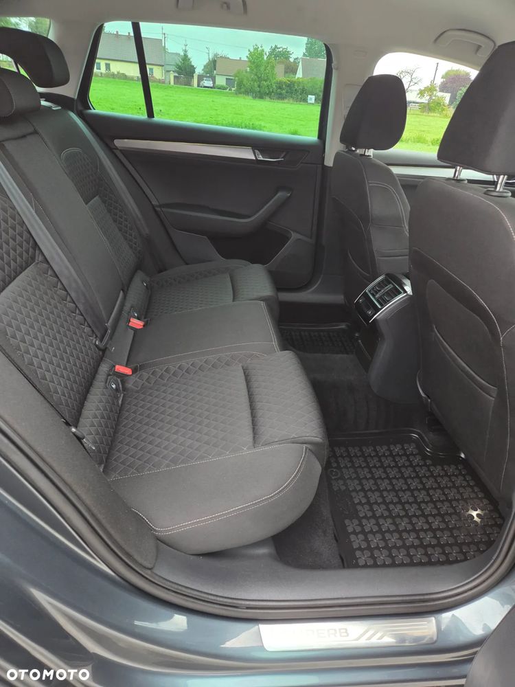 Skoda Superb 2.0 TSI Style DSG - 10