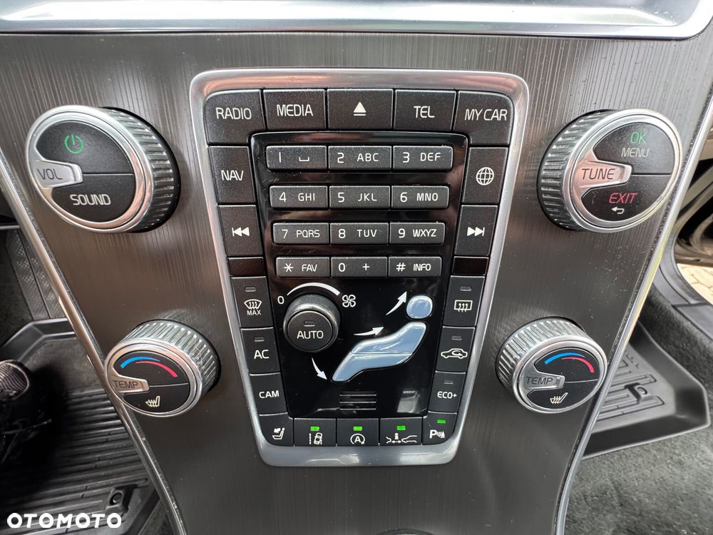 Volvo XC 60 - 19