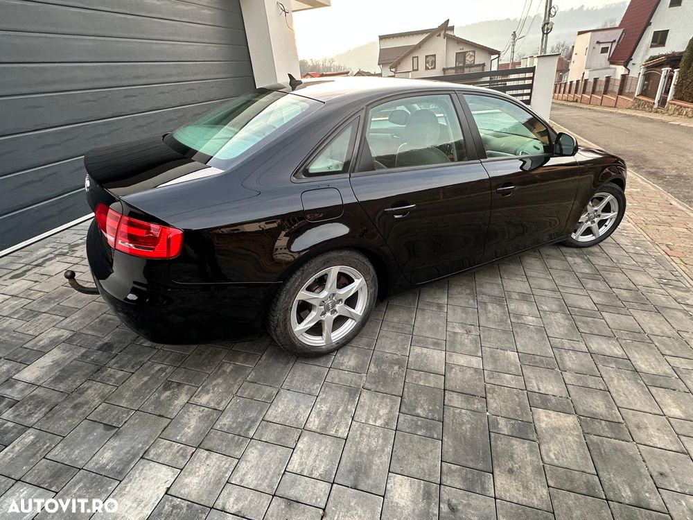 Audi A4 Avant 2.0 TDI DPF Ambiente - 11