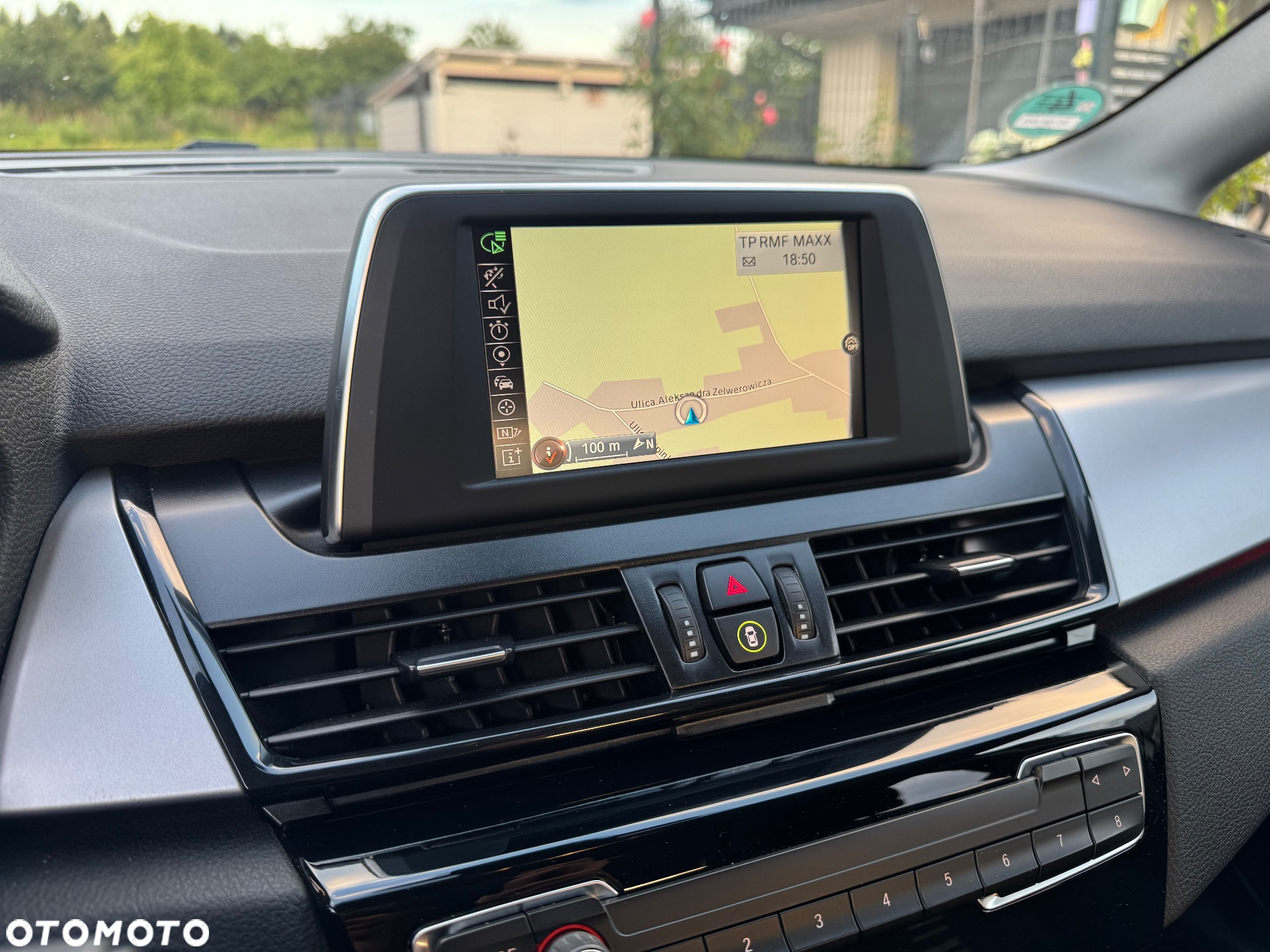 BMW Seria 2 220i Active Tourer Sport Line - 36