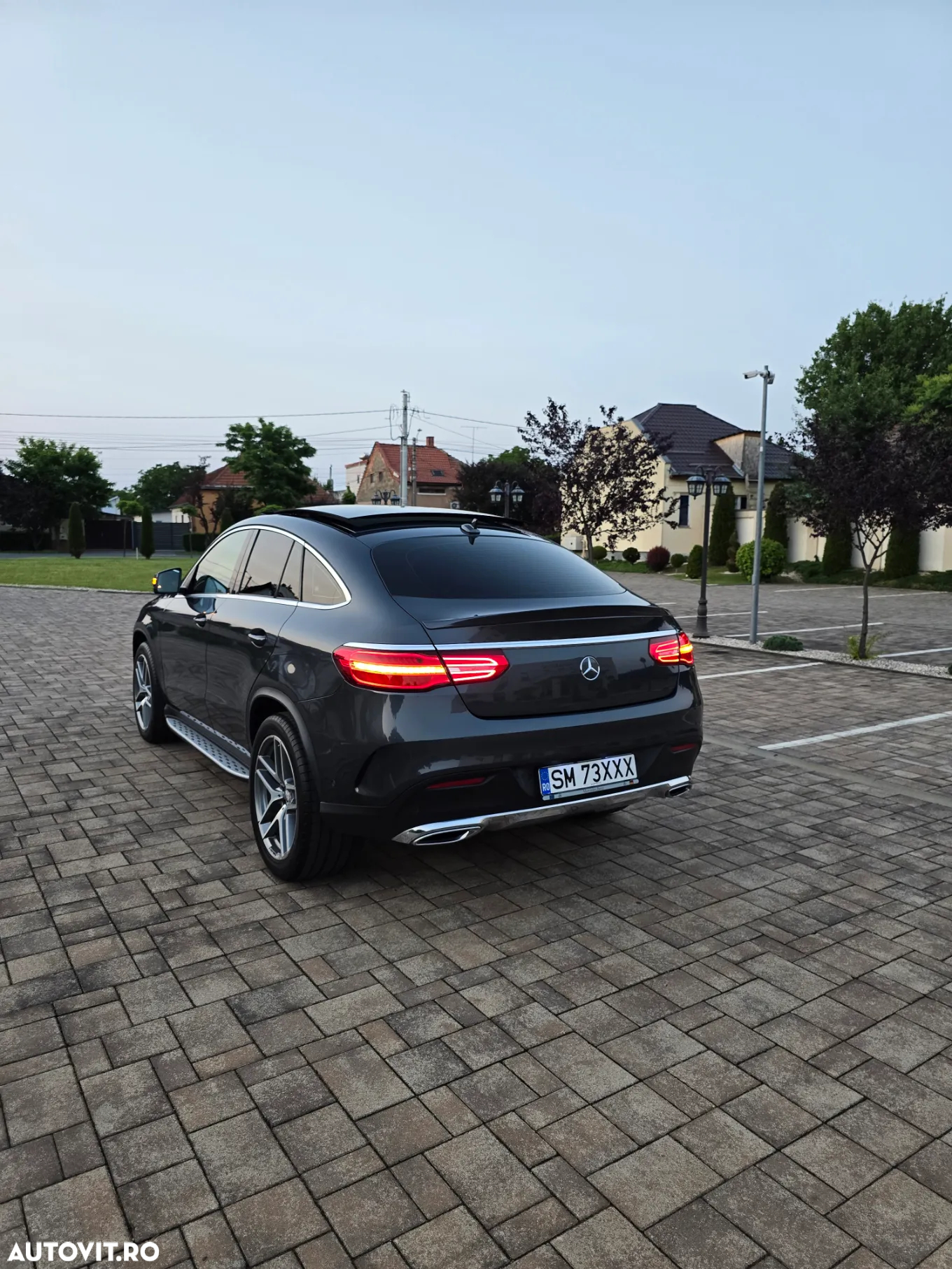 Mercedes-Benz GLE 350 d 4Matic 9G-TRONIC AMG Line - 27