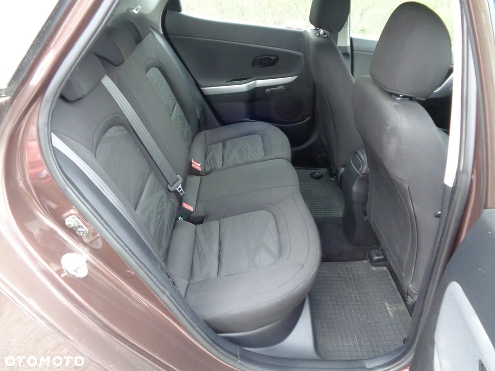 Kia Ceed 1.4 CVVT Vision - 10