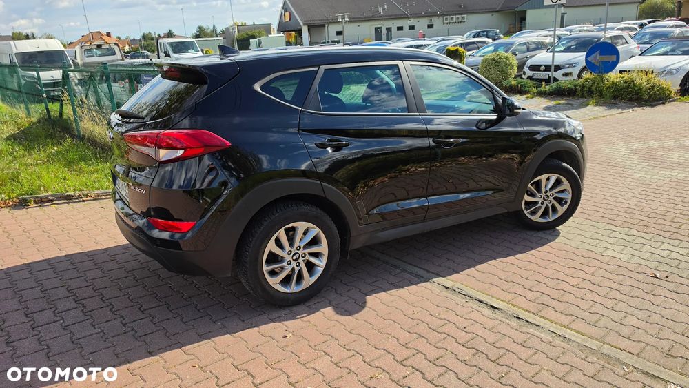 Hyundai Tucson 1.6 GDI BlueDrive Classic 2WD - 17