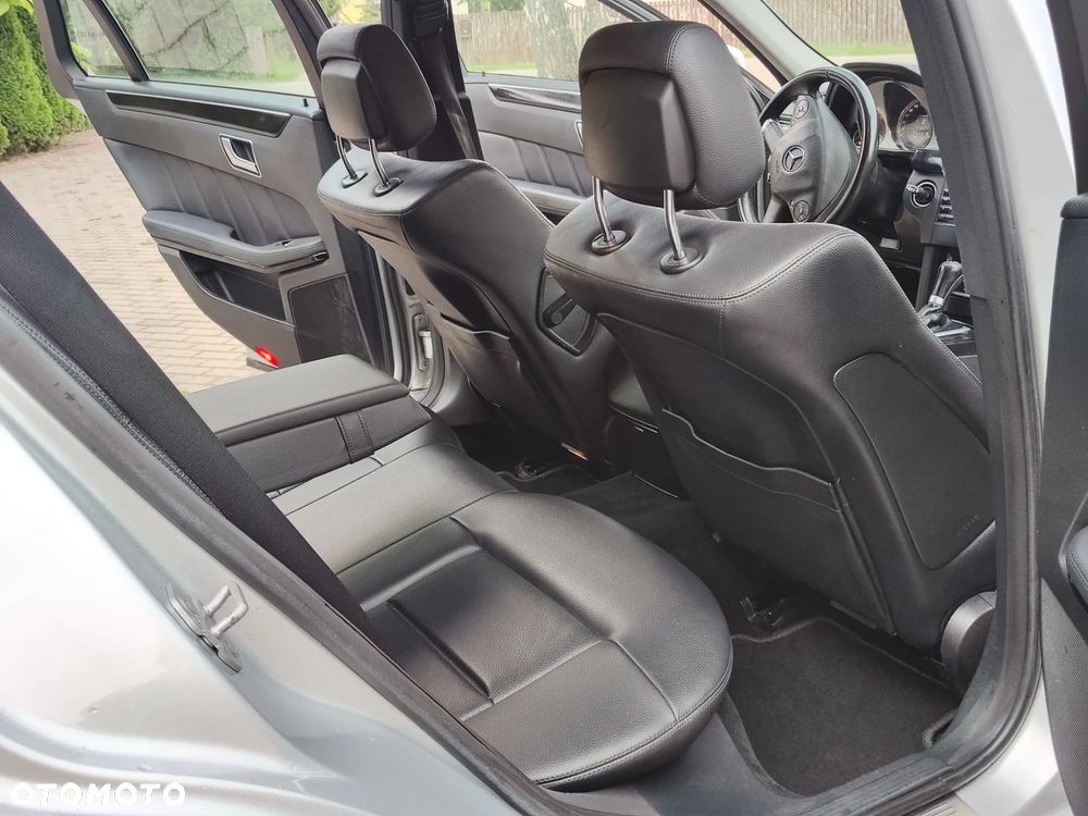 Mercedes-Benz Klasa E 200 CDI DPF BlueEFFICIENCY Automatik Avantgarde - 15