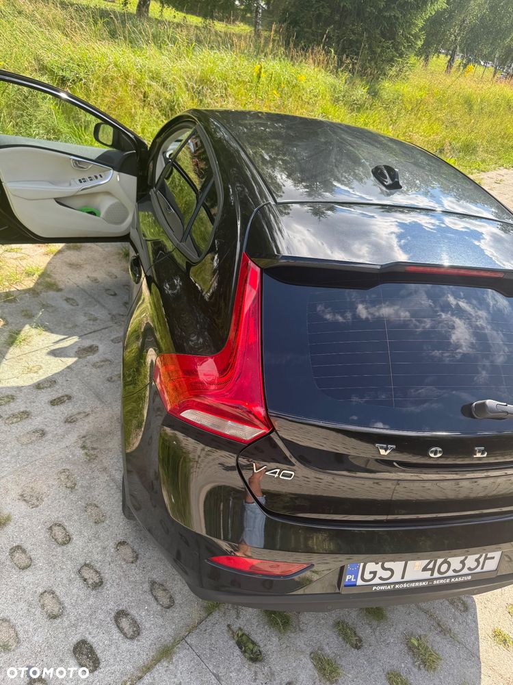 Volvo V40 D2 Drive-E R-Design Momentum - 18