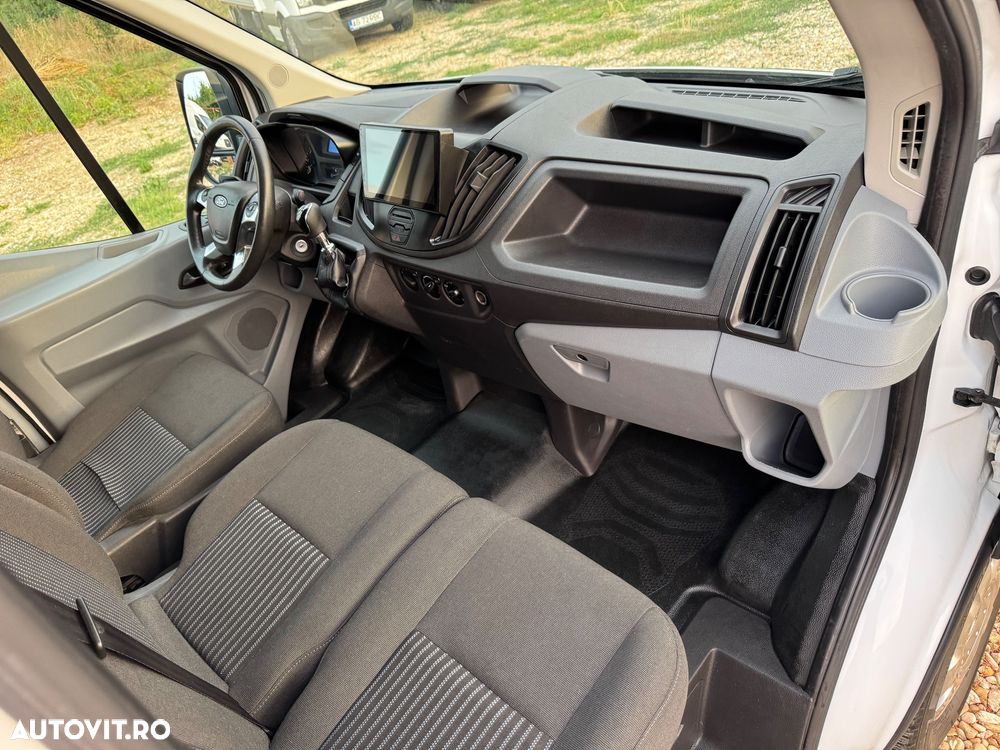 Ford Transit - 13