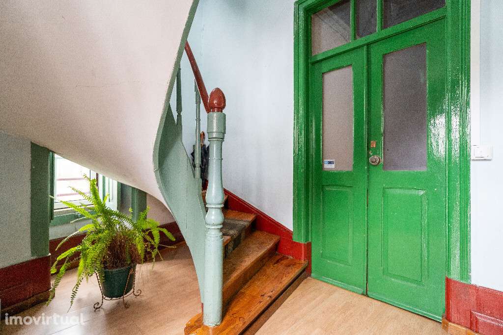 Prédio, Gouveia - Grande imagem: 3/20