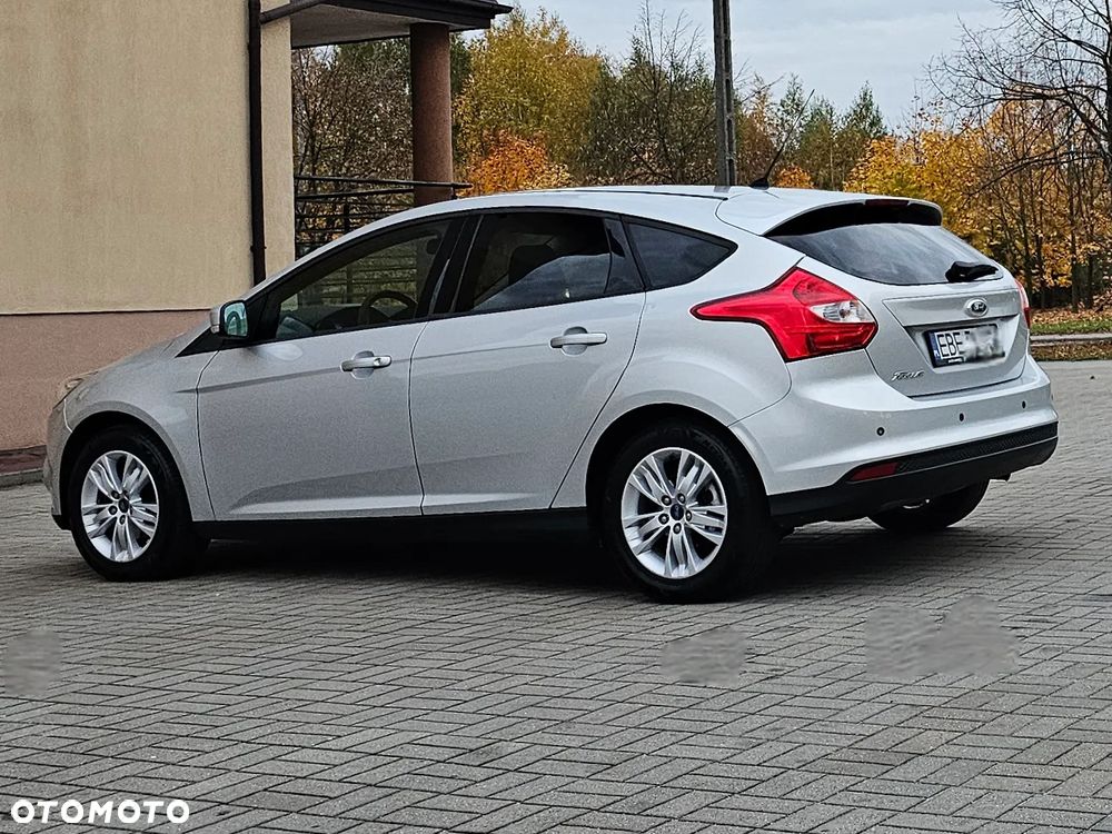 Ford Focus 1.6 Trend - 4