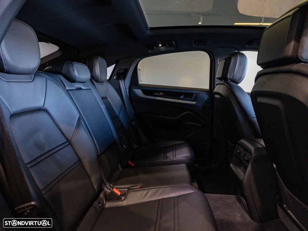 Porsche Cayenne Coupé E-Hybrid Tiptronic S - 36