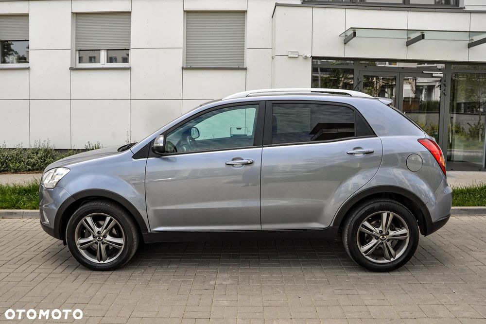 SsangYong/KGM Korando 2.0 E-XDi DPF 4WD Automatik Quartz - 2