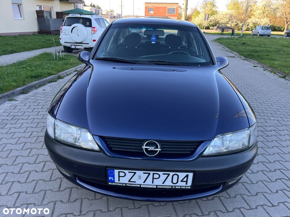Opel Vectra 1.6 CD - 2