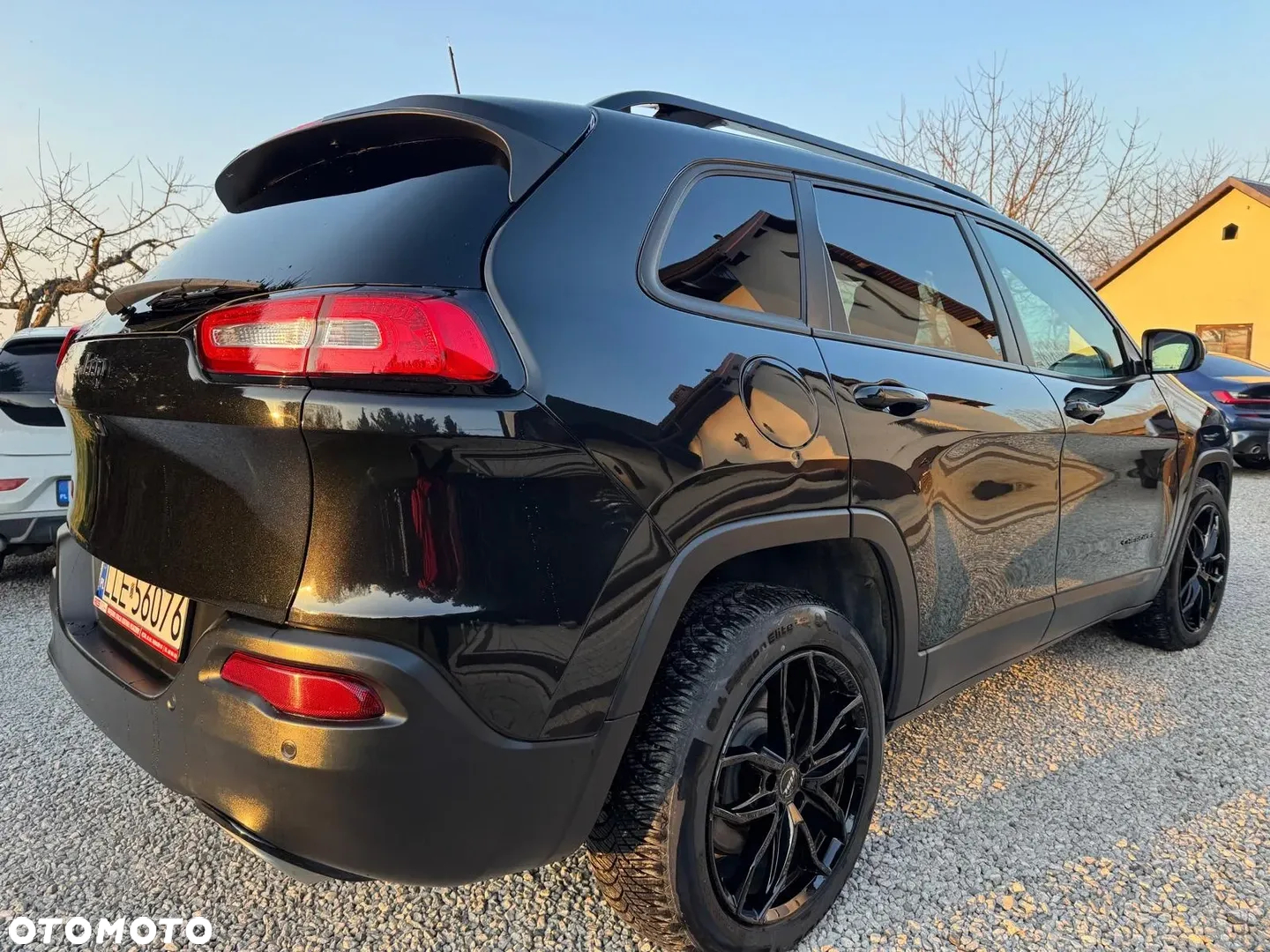 Jeep Cherokee - 8
