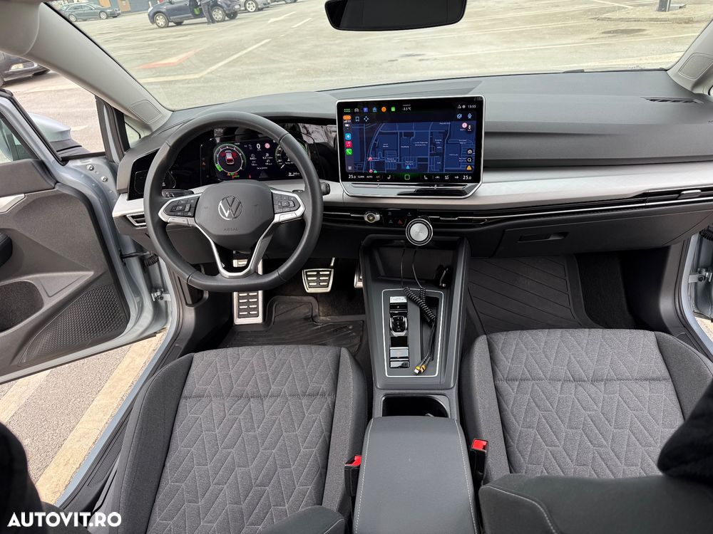 Volkswagen Golf 1.5 eTSI DSG MHEV Life - 5