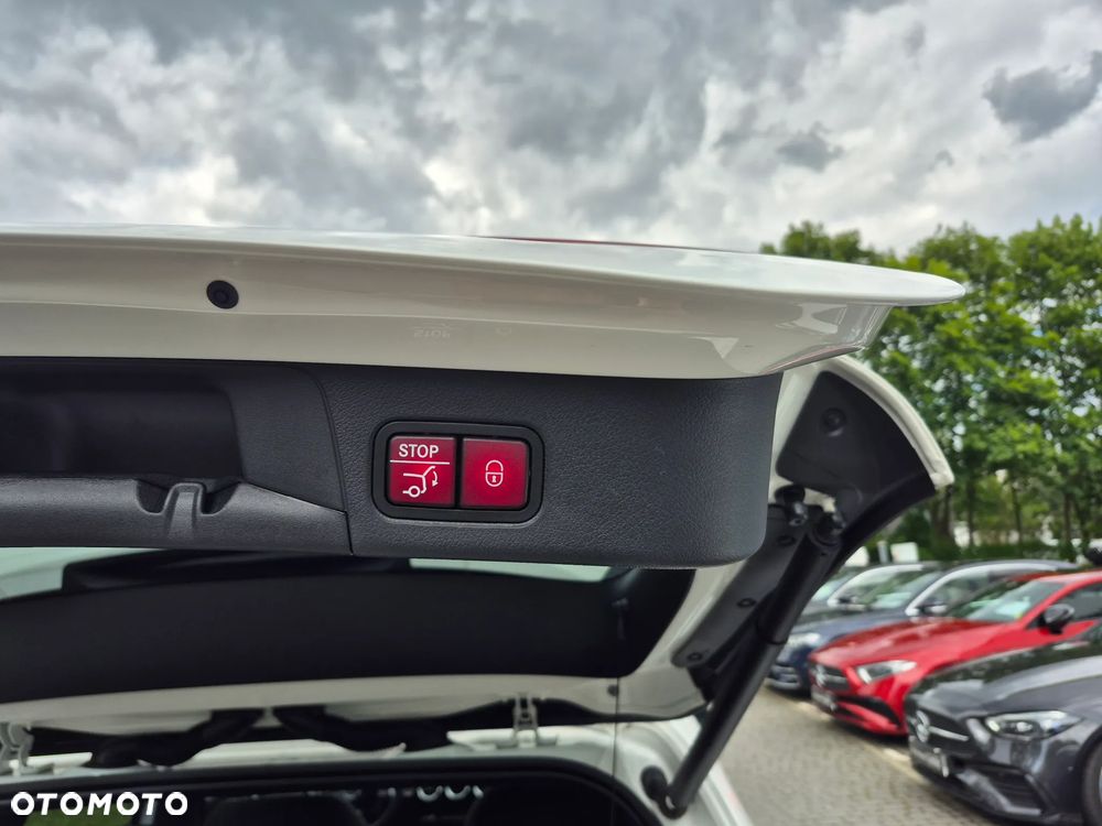 Mercedes-Benz Klasa B 200 AMG Line 7G-DCT - 25