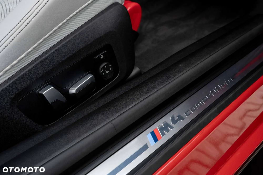 BMW M4 Competition M xDrive sport - 23