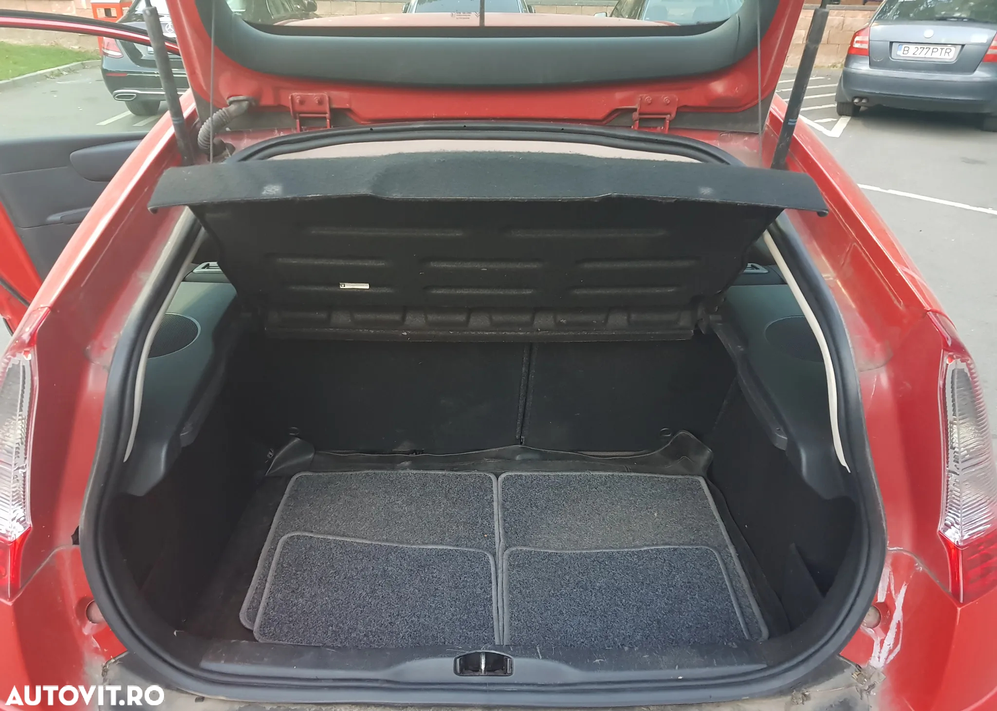 Citroën C4 1.6i VTR Pack - 8