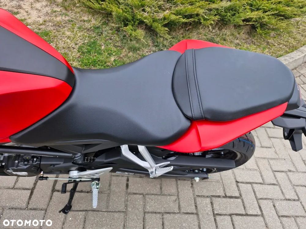 Honda CB - 10