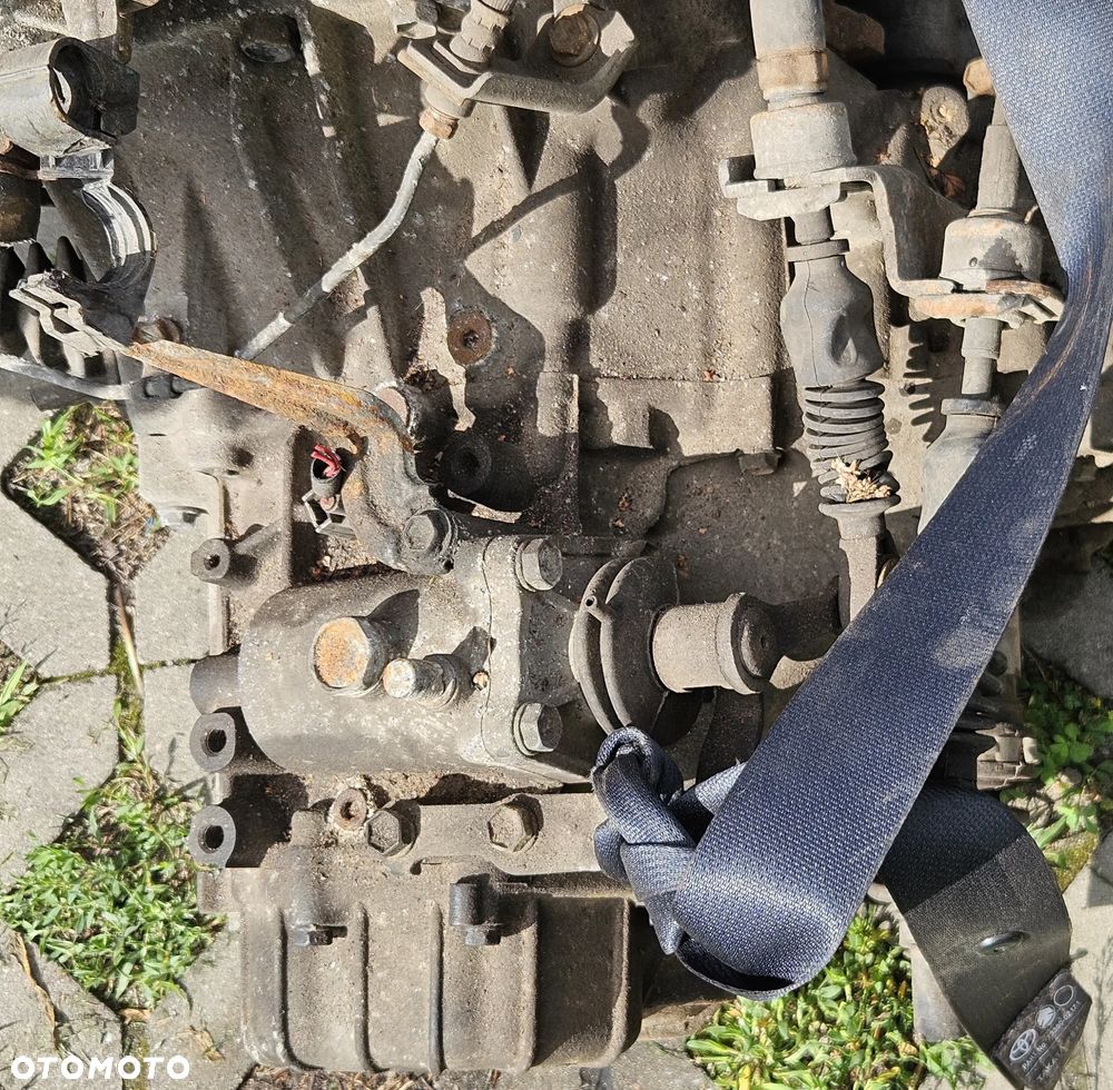 Toyota Yaris II 2 1.3 VVTi skrzynia biegów - 4