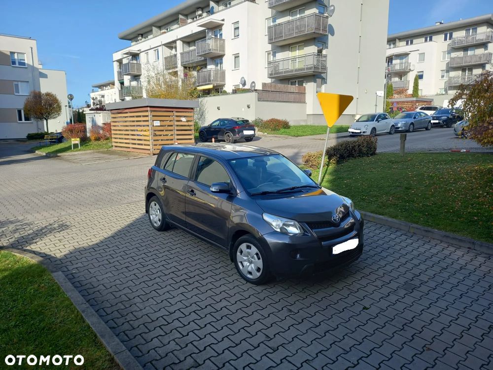 Toyota Yaris 1.33 Luna - 12