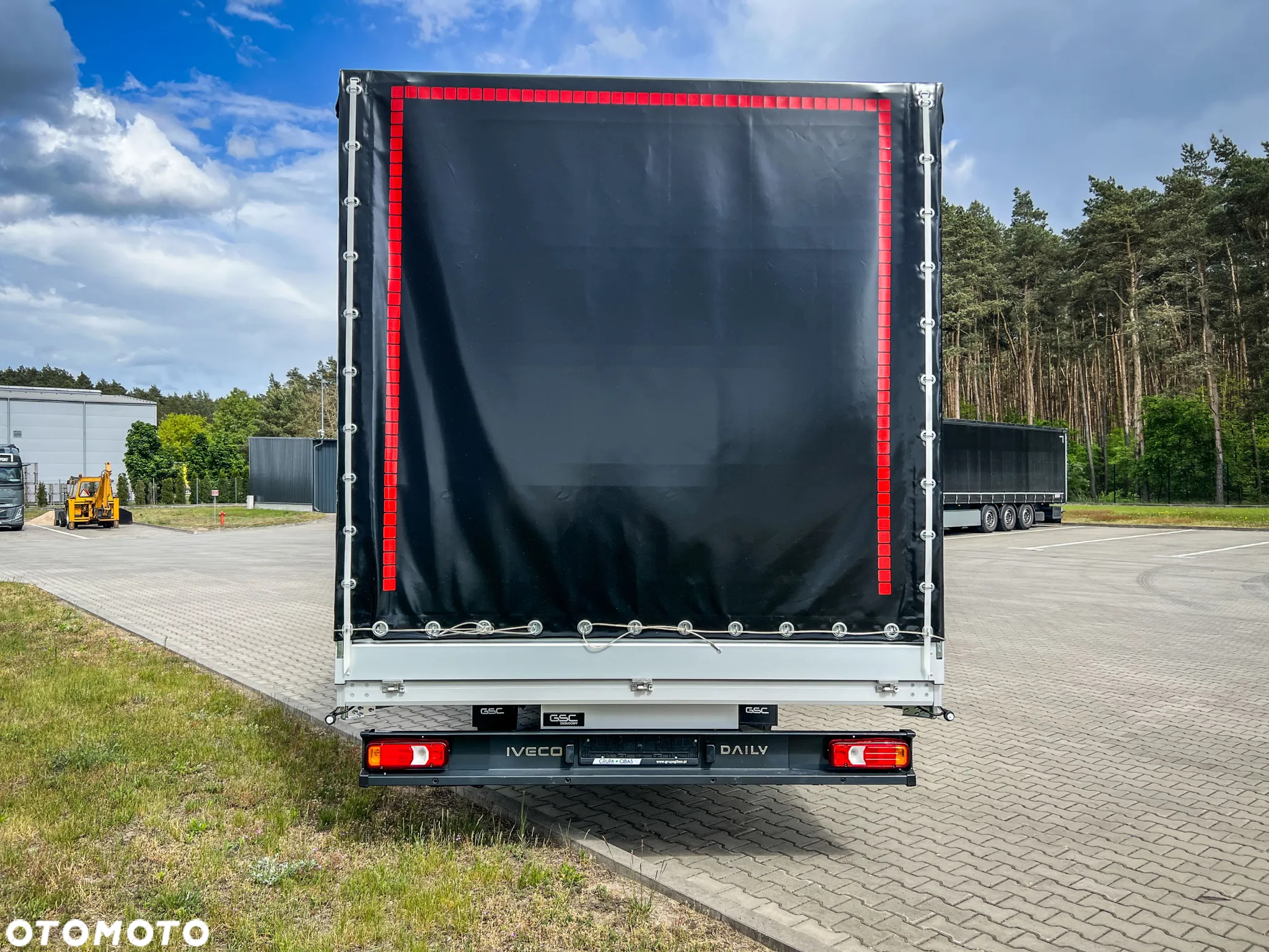 Iveco Daily, PLANDEKA ,Sypialnia , 35S, 3.0L - 5,1m - 11