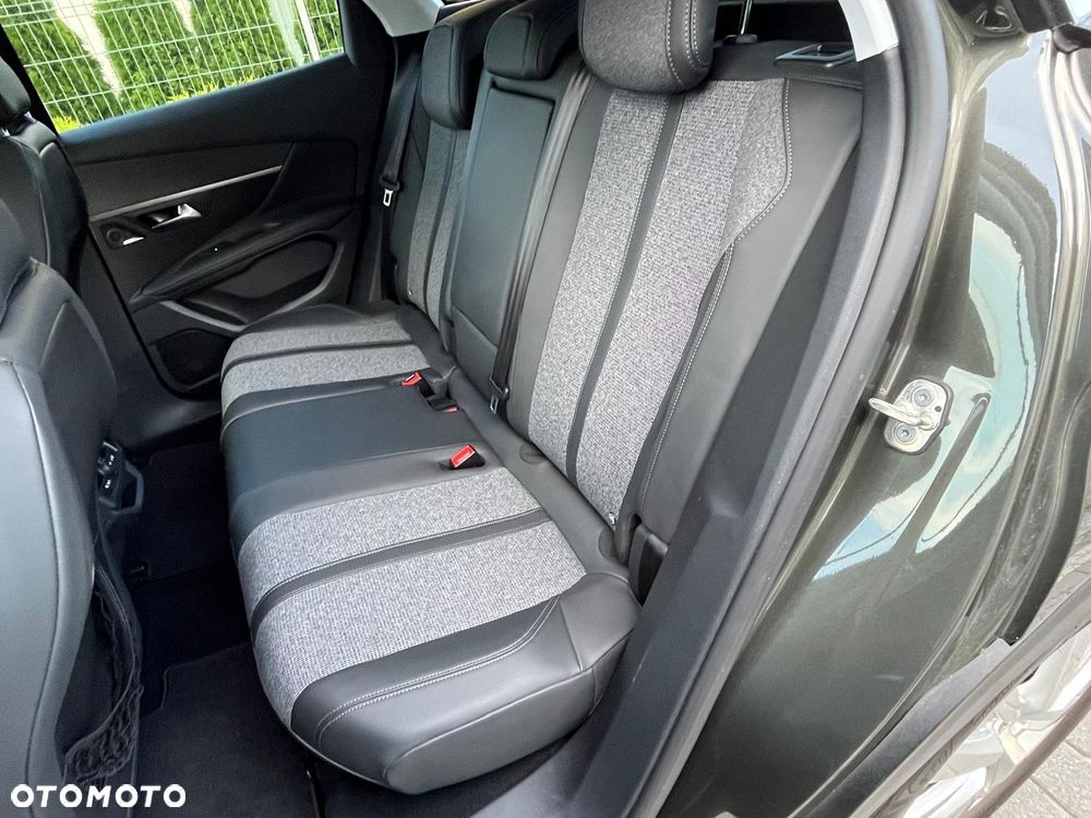 Peugeot 3008 - 16