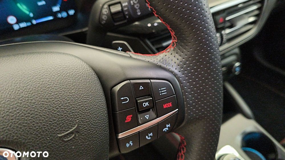 Ford Focus 2.3 EcoBoost ST X - 23