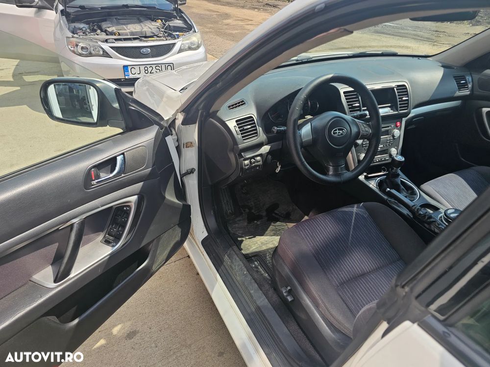 Subaru Legacy Kombi 2.0D Exclusive - 9