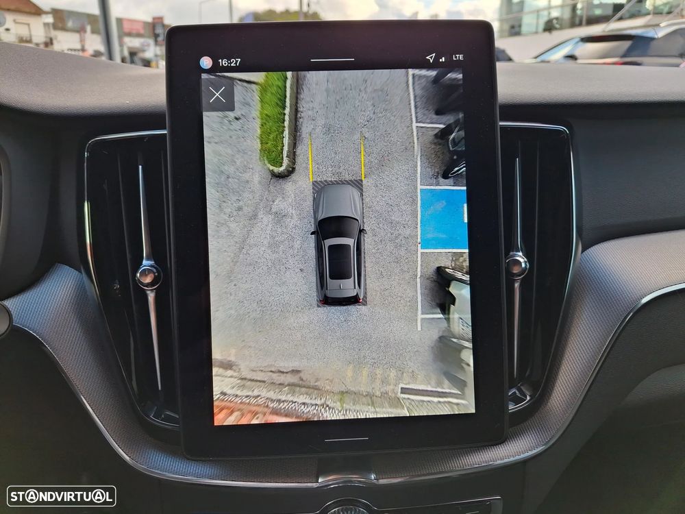 Volvo XC 60 2.0 T6 PHEV Black Edition AWD - 31