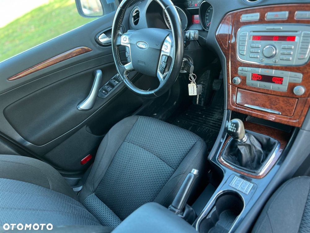 Ford Mondeo - 7