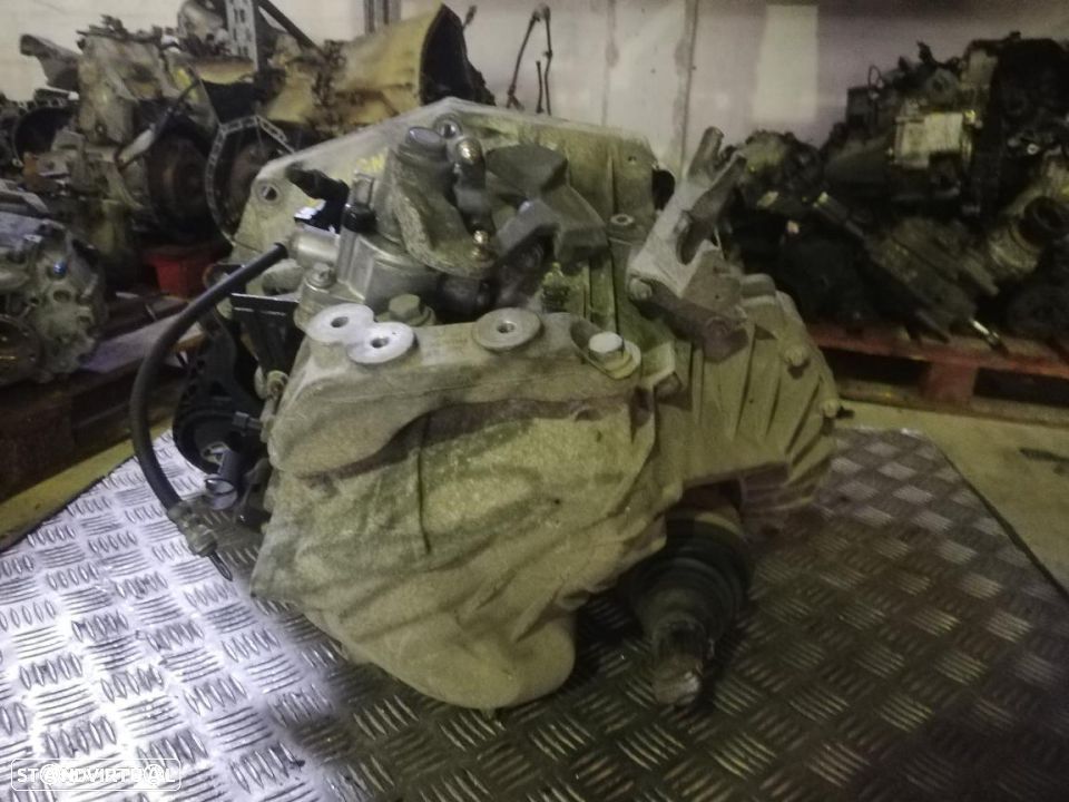 Caixa de velocidades Opel Insígnia ref: F40 - 1