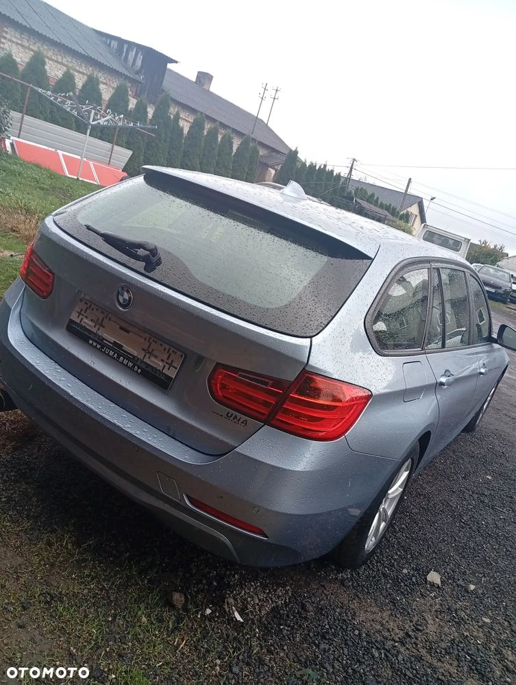 BMW Seria 3 320i Sport Line - 4